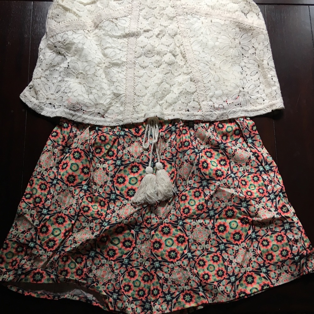 Girls Two Pattern Romper - Picture 2 of 7